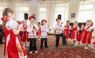 Детский пасхальный фестиваль православной культуры «Пасха глазами детей». Детский пасхальный фестиваль православной культуры «Пасха глазами детей».